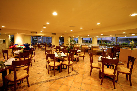 Mision Monterrey Centro Historico Ξενοδοχείο Εστιατόριο φωτογραφία